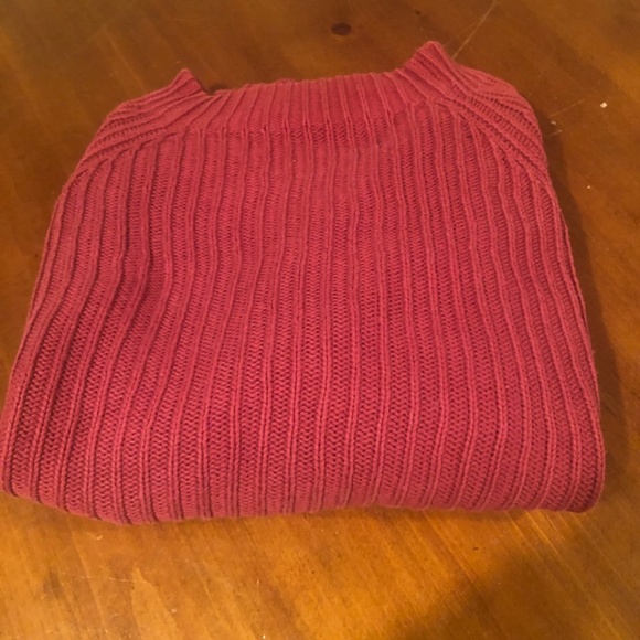 Liz Claiborne petite small pink sweater. Rarely worn if it all - Picture 7 of 7